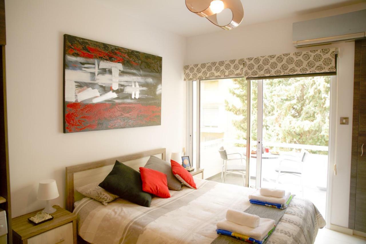 Green Valley Modern Studio Limassol Bagian luar foto